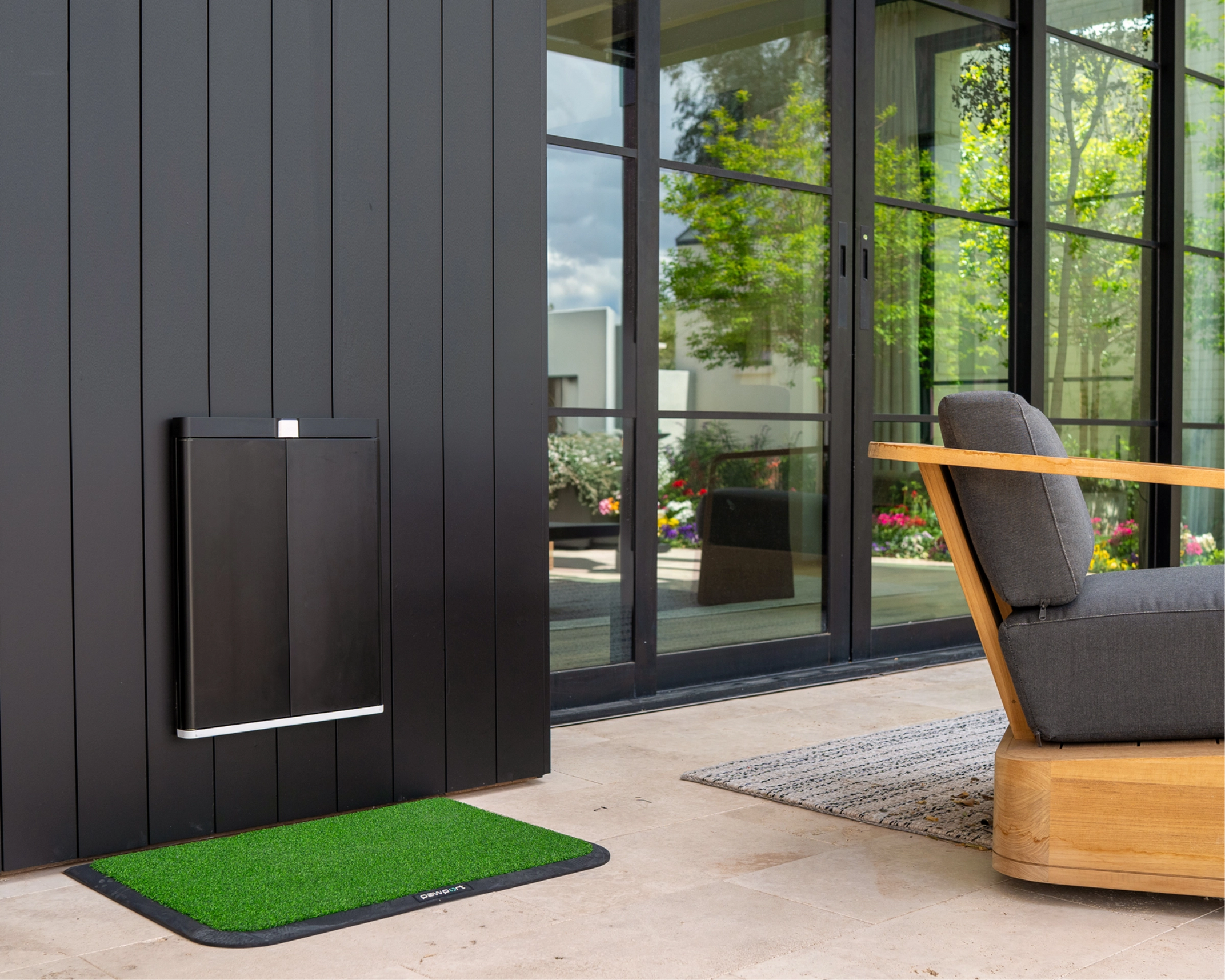 Outdoor Pet Door – Pawport